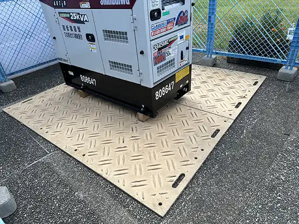 強化型プラスチック敷板こうじばん養生使用例